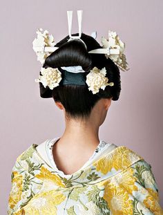 Black Hair Fashion, Fashion Kimono, Hair Fashion, Wedding Hair And Makeup, Japan Fashion, Japanese Culture, Japanese Fashion