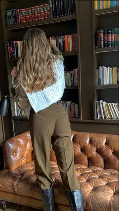 Stile Blair Waldorf, Adrette Outfits, Outfit Photos, Hairstyle Bun, Fest Outfits, Looks Country, Bun Updo, Aesthetic Fall, Estilo Preppy