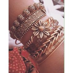 Arm Candies, Candy Jewelry, Alex And Ani Bracelets, Cute Jewelry, Jewelry Ideas, Flower Power, Jewelry Inspiration, Love It