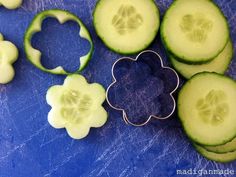 Cute idea for a veggie tray. Cucumber Flowers, Cucumber Flower, Decorações Com Comidas, Shower Food, Snacks Für Party, High Tea, Creative Food