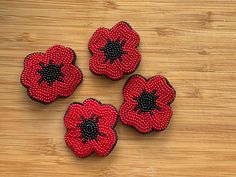 Poppy Craft, Poppy Pins, Deer Hide, Red Poppy, Czech Beads, Red Poppies, Beading Patterns, Bead Work, Poppies