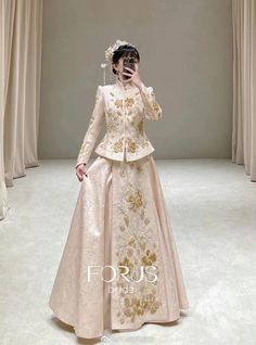 Formal Wedding Guest Attire, Traditional Asian Dress, Formal Wedding Guests, Barbie Dress Fashion, Guest Attire, Wedding Attire Guest, Chinese Wedding, Wedding Dreams, Barbie Dress