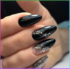 Black is the ultimate classy and timeless look for a manicure. It can go with any skin complexion, looks great with any outfit, and is suitable for any occasion. The best thing about black nail polish is that it can nail any vibe you want. It can be charming, chic, sultry, or mysterious. However, if you want to kick it up a notch and add some extra glam to your black manicure, glitters are the quickest way to achieve the blink effect. Black Glitter Nail Designs, Glitter Nail Designs, Classy Nail Art Ideas, Black Nails With Glitter, Nail Colors Winter, Stylish Nails Designs, Shellac Nails, Nail Designs Glitter, Glitter Nail