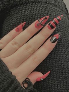 Emo Acrylic Nails, Emo Nail Art, Acrylic Nails Stiletto, Holloween Nails, Anime Nails, Ombre Acrylic Nails, Glamour Nails