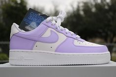 Custom Lilac Purple AF1s FREE SHIPPING! Sneakers are airbrushed for a nice smooth factory finish. All orders are Made To Order processing time is 3-4 weeks due to high order volume. Please be patient with me as I'm only 1 person doing orders. Please be sure to order correct size I cannot accept refunds, returns or exchanges due to sneakers being custom made specifically for you. Please keep in mind that once your order has been shipped it is beyond my control with how long the post office takes Womens Nike Air Max 270, Lilac Shoes, Bling Nike Shoes, Teal Sneakers, Please Be Patient With Me, Be Patient With Me, Classy Shoes, Sneakers Athletic, Lilac Purple