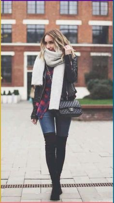 Over The Knee Boot Outfit, Knee Boots Outfit, Pullover Outfit, Trending Boots, Outfit Trends, Winter Trends, Simple Fashion, Winter Mode