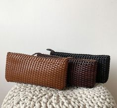 PRODUCT SPECIFICATIONS  ▪️ Genuine Cowhide Leather   ▪️ Size: 30cm X 14 X 3.5cm  ▪️ Strap included * Crafted from the high quality cowhide leather. If you have any more questions, Feel free to contact me💕 Brown Handwoven Clutch Bag, Woven Leather Pouch Shoulder Bag, Designer Woven Leather Clutch, Chic Brown Handwoven Clutch, Rectangular Brown Woven Pouch, Luxury Woven Leather Clutch, Brown Woven Rectangular Pouch, Woven Clutch, Designer Clutch Bags