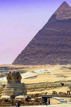 the great sphinx and pyramids in egypt