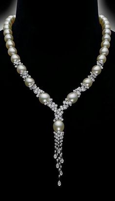 milimoto.co.uk Most Expensive Jewelry Pearl, Big Pearl Necklace, Diamond Necklace Wedding, Diamond Fashion Jewelry, Sweet Jewelry, Beaded Earrings Diy, Pearl Necklace Designs, Pearl And Diamond Necklace