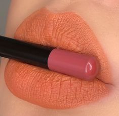 This soft creamy Lip liner is perfect for any lip shape and sensitive lips. It stops lipstick or gloss from feathering. It can be worn alone or paired with any of our Lipsticks or glosses. Natural Lip Liner, Makeup News, Pigmented Lips, Lip Shapes, Natural Lip, Natural Lips, Lip Tint, Lipsticks, Lip Liner