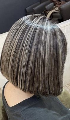 Blonde Highlights Golden, Highlights Golden, Golden Highlights Brown Hair, Grey Blending, Gray Hair Color Ideas, Gray Hair Color, Hair Highlight