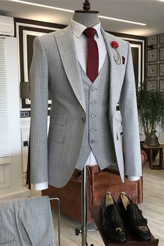 Brayden Gray Striped Peaked Lapel Three Pieces Close Fitting Men Suits For Business Preaching Outfits, Blazer Waistcoat, Classic Suits, Dapper Man, Groom Suits, Tiktok Marketing, Men's Business Suits, Suits Men Business, Classy Suits