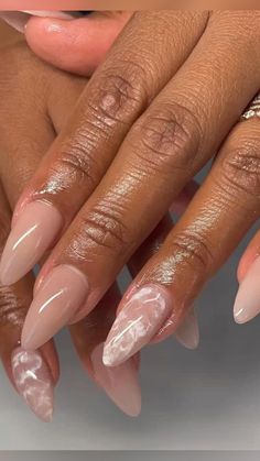 Nails by @prissyjnails Nailpolish Aesthetic, Summer Neutral Nails, Wow Nails, Spring Acrylic Nails, Sassy Nails, Subtle Nails, Almond Acrylic Nails, Soft Nails