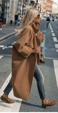 Outwear Fashion, Trench Coat Outfit, Tan Coat, Coat Women Fashion, Women Overcoat, Coat Outfits, 2023 Fashion, Fall Winter Style