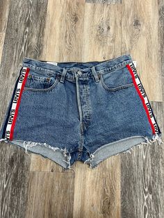 Brand: LEVIS Style: SHORTS Color: DENIM BLUE Size: 12/31SKU: 137-13745-279527 CONDITION: GENTLY USED Sporty Dark Wash Denim Bottoms, Sporty Mid-rise Denim Bottoms, Blue Sporty Denim Jeans, Sporty Blue Denim Jeans, Levis Style, Style Shorts, Denim Blue, Blue Denim, Size 12