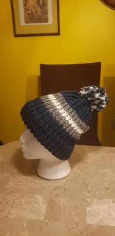 This adult sized knitted hat has a brim and pompom and is sure to keep any Cowboys fan warm! Dallas Cowboys Crochet, Cowboys Crochet, Cowboy Crochet, Eagles Hat, Crochet Beanie Pattern Free, Dallas Cowboys Hats, Crimson Tide Fans, Colorful Hat, Red Beanie