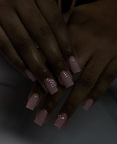 Simple Nails For Office, Cute Nail Designs For Winter Short, Solid Color Short Square Nails, Acrylic Nail Black Women, Nails With Solid Colors, Simple Short Nail Designs Classy, Square Nails Biab, Gel Set Nails Short, Plain Classy Nails