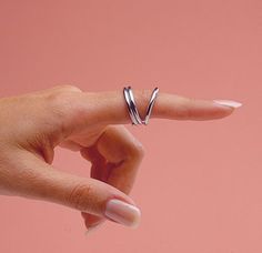 Murphy Ring splint Finger Splint, Swan Neck, Hand Therapy, Ehlers Danlos Syndrome, Diy Remedies, Special Ring, Natural Diy