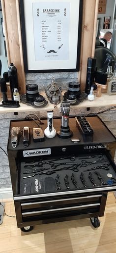 there is a table with many tools on it