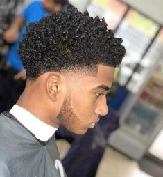 Frizzy Haircut, Taper Fade Black, Afro Fade Haircut, Fresh Haircuts, Temp Fade Haircut