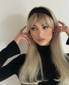 Long Blonde, Haircuts For Long Hair, Long Blonde Hair, Haircuts With Bangs, Popular Hairstyles, 가을 패션, Aesthetic Hair, Hairstyles Haircuts, Blonde Highlights