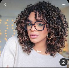 Short Curly Hair 3c, 3c Haircut, 3b Curly Haircut, Short Curly Hair 3b 3c, Franchelli Rodriguez, Straight To Curly Hair, Curly Balayage, 3c Curly Hair, Curly Color