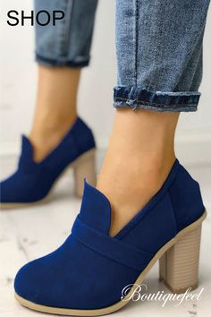 Heels Work Outfit, Suede Patchwork, Artistic Shoes, Gorgeous Heels, Womens Chunky Heels, Block Heel Ankle Boots, Fancy Shoes, Shoe Inspiration, Popular Outfits