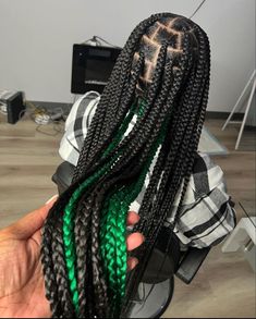 Big Peekaboo Braids, Jumbo Knotless Braids With Color, Peekaboo Box Braids, Peekaboo Knotless, Peekaboo Knotless Braids, Hair Braid Patterns, Barbie Hairstyle, Two Braid Hairstyles