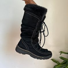 Vintage leather upper suede chunky sole platform black winter boots. Size: 7M -Pull-up -Lace up  -Side Zipper  -faux fur  -Embroidered details  -Shaft height 13" -Calf circumference 13" -Sole 1.75" Brand: Bare Traps  📌Please read shop policy📌  💕Please check all pictures for minor signs of wear💕 💕Ask me any questions💕 Black Lether, Bare Trap Boots, Boots For Winter, Black Winter Boots, Christmas Shoes, Embroidered Details, Pull Up, Boot Shoes Women, Lace Up Boots