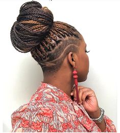 Boho Knotless Braids With Shaved Sides, Undercut With Locs, Shaved Sides Black Women, Natural Hair Box Braids, Undercut Long Hair