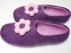 Handmade felted slippers. Non slippery sole. children's Slippers Felt Slip-on Slippers With Soft Sole, Winter Felt Slippers With Soft Sole, Soft Sole Felt Slippers With Round Toe, Felt Slippers With Rubber Sole And Round Toe, Felt Slippers With Round Toe And Rubber Sole, Round Toe Felt Slippers With Rubber Sole, Felted Wool Slippers, Felt Kids, Felt Slippers