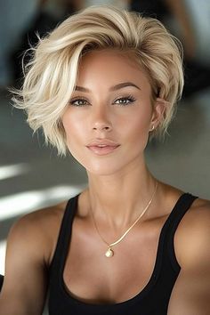 Messy Bob Side Part, Short Flirty Hairstyles, Short Hairstyle Women Bob Layered, Woman’s Short Hair, Short Layered Messy Hairstyles, Stacked Short Bob Haircut, One Side Short One Side Long Hair, Short Hairstyles For Double Chin Face, Hairstyle Bob Short