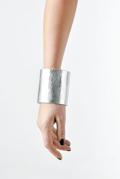 MINIMALIST SILVER LEATHER BRACELET CUFF DESIGN   Step into timeless elegance with our classic and stylish unisex silver leather bracelet, designed to seamlessly complement any outfit with its universal appeal. Crafted with meticulous attention to detail, this piece of designer work feels like a natural extension of your hand, exuding effortless chicness and versatility. Embrace its understated yet sophisticated charm as it effortlessly elevates any contemporary wardrobe, adding a touch of refine Leather Bracelet For Women, Leather Wrist Cuff, Festival Bracelets, Steampunk Bracelet, Leather Bracelets Women, Contemporary Wardrobe, Modern Bracelets, Leather Cuff Bracelet, Classic Bracelets