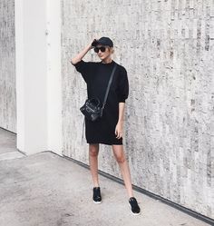 All Black Everything Balenciaga Mini City Bag Outfit, Balenciaga Mini City Edge, Balenciaga Bag City, Style A Sweatshirt, Balenciaga Mini City Bag, Black Bag Outfit, Sweatshirt Dresses, Daily Uniform