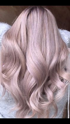 Cool Tone Pastel Hair, Light Lavender Blonde Hair, Ash And Pink Hair, Lavender Toner On Blonde, Subtle Lavender Hair, Mauve Blonde Hair, Lavender Beige Hair, Rose Silver Hair, Blonde And Lavender Hair