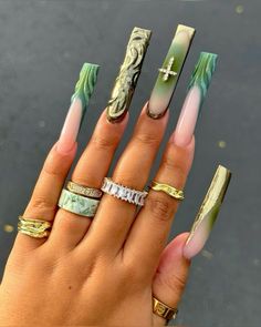 #green #greenaesthetic #gold #goldaesthetic #nailsofinstagram #acrylic #naildesign Green And Gold Acrylics, Gold Acrylics, Birthday Nail, Nails Nude, Claw Nails, Ombre Acrylic Nails