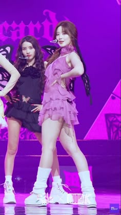 Kpop Dance Pose Reference, Soojin G Idle, G Idle Shuhua, Shu Hua, Era Outfits, Korean Outfits Kpop, Yeh Shuhua, Concert Fits, Taylor Swift Album