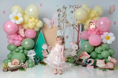 Cenário incrivelmente decorado para um ensaio fotográfico lindo. Eu mesma fotografo, ornamento e decoro ❤️ Ideas Decoracion, 13k Followers, Kids' Party, Creative Decor, Instagram Profile, Photo And Video, Instagram Photo, Celebrities, Pins