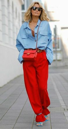 Colour Combinations Fashion, Color Combos Outfit, Color Blocking Outfits, Looks Street Style, Red Pants, Mode Inspo, Looks Style, Mode Inspiration