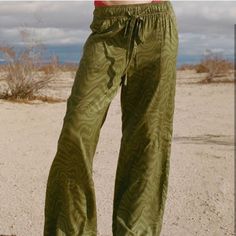 -Nwt -Light, Airy Material -Size Xs Urban Outfitters Casual Summer Pants, Urban Outfitters Summer Pants With Pockets, Urban Outfitters Wide Leg Spring Pants, Urban Outfitters Wide Leg Pants For Spring, Urban Outfitters Wide-leg Pants For Spring, Urban Outfitters Wide Leg Summer Bottoms, Green Wide Leg Bottoms By Urban Outfitters, Urban Outfitters Vacation Bottoms With Pockets, Urban Outfitters Bottoms With Pockets For Vacation