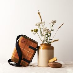 Shoe Still Life, Loewe Menswear, Denim Photography, Advertising Bags, Creative Fashion Photography, Film Photography Tips, Studio Bag