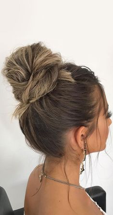 Top Bun Hairstyles Wedding Updo, High Bun And Bangs, Classy High Bun Hairstyles, Fancy High Bun Hairstyles, Banquet Hairstyles, Elegant High Bun, High Bun Wedding, Bun High, Bun Ideas