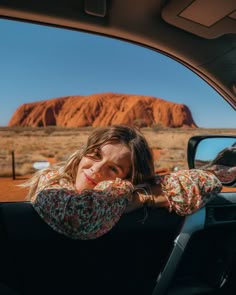 Road Trip Poses, Moab Photoshoot, Road Trip Photo Ideas, Road Trip Pictures, Road Trip Photos, Best Road Trip Songs, Trip Songs, Road Trip Songs, Uluru Australia