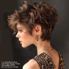 Edgy Pixie Hair, Pixie Hair Cuts, Hair Cuts And Styles, Tousled Layers, Edgy Pixie Hairstyles, Choppy Bob Hairstyles For Fine Hair, Funky Short Hair, Short Shag Haircuts, Edgy Pixie