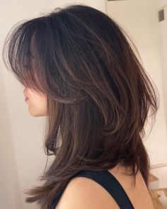 24 Medium-Length Hairstyles With Layers For Ultimate Volume Boost Side Bang Haircuts, Lob Haircut With Bangs, Long Side Bangs, Side Bangs Hairstyles, Layered Hair With Bangs, Swept Bangs, Long Bob Haircuts, Side Swept Bangs