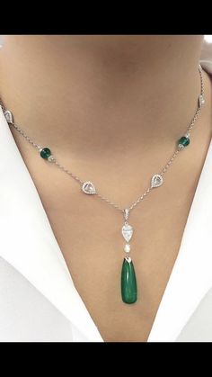 Elements Of Style, Classy Jewelry, Fancy Jewellery, Jewelry Design Necklace, Deco Jewelry, Jade Jewelry