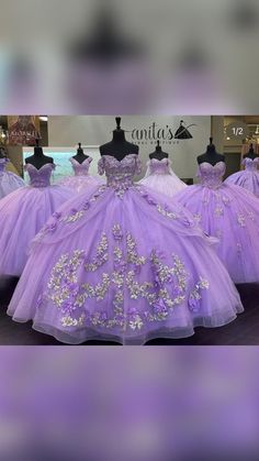 Purple Quinceanera Dresses Off The Shoulder, Purple 15 Dresses Quinceanera Decorations, Lavender And Gold Dress, Pastel Purple Quinceanera Theme, Purple Ballroom Dress, Lavender Quince Dress, Lavender Sweet 16 Dresses, Quince Purple, Gown For Debut