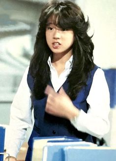 80s Asian Hair, Asian 80s Hair, 90s Japanese Hairstyles, 90s Japanese Fashion Women, Filipino Outfits, 1990 Hairstyles, Airy Bangs, Japanese 80s, Hairstyle Asian