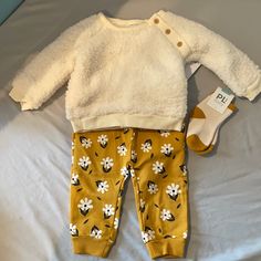 Sherpa Top With Floral Pants And A Pair Of Socks. Pants Are A Gold Yellow Color. Working Buttons Brand New With Tags Open To Offers Cute White Bottoms For Winter, Casual Winter Pants For Playtime, Cotton Pants For Winter Playtime, Playful Bottoms For Playtime In Winter, Gold Yellow Color, Overall Outfit, Headband Outfit, Tutu Outfits, Cream Yellow