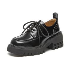 Shop Casual Leather Platform Shoes at an affordable price at Beau Today. Free delivery in some countries/ regions, check at checkout. Platform Oxford Shoes, Platform Dress Shoes, Leather Platform Shoes, Oxford Platform Shoes, Oxford Platform, Pig Skin, Lug Sole, Womens Oxfords, Platform Shoes